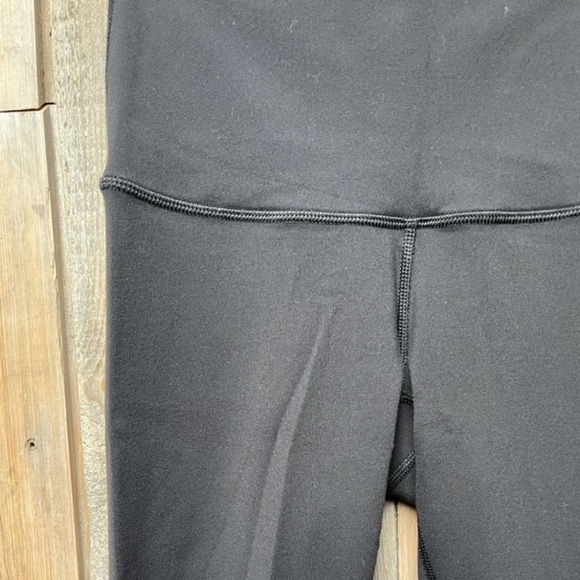 Lululemon Wunder Under Super High Rise Leggings - Picture 3 of 4